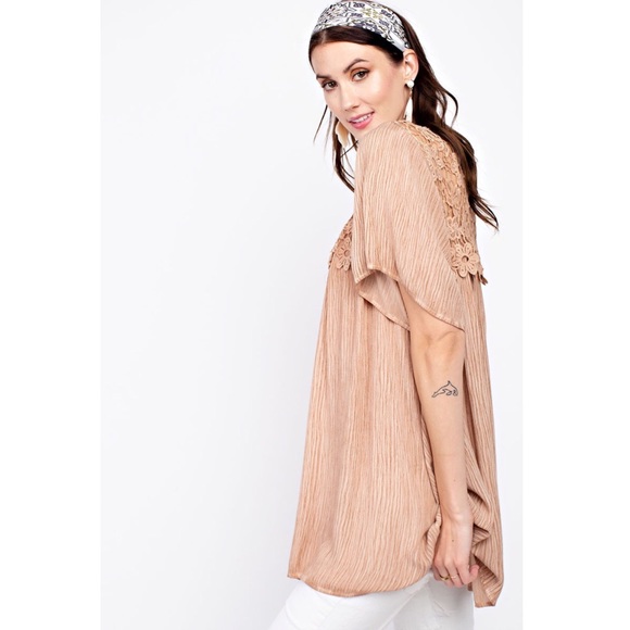 Make Offer 🌷Rose Crochet Lace & Oil Washed Tunic - Picture 3 of 5